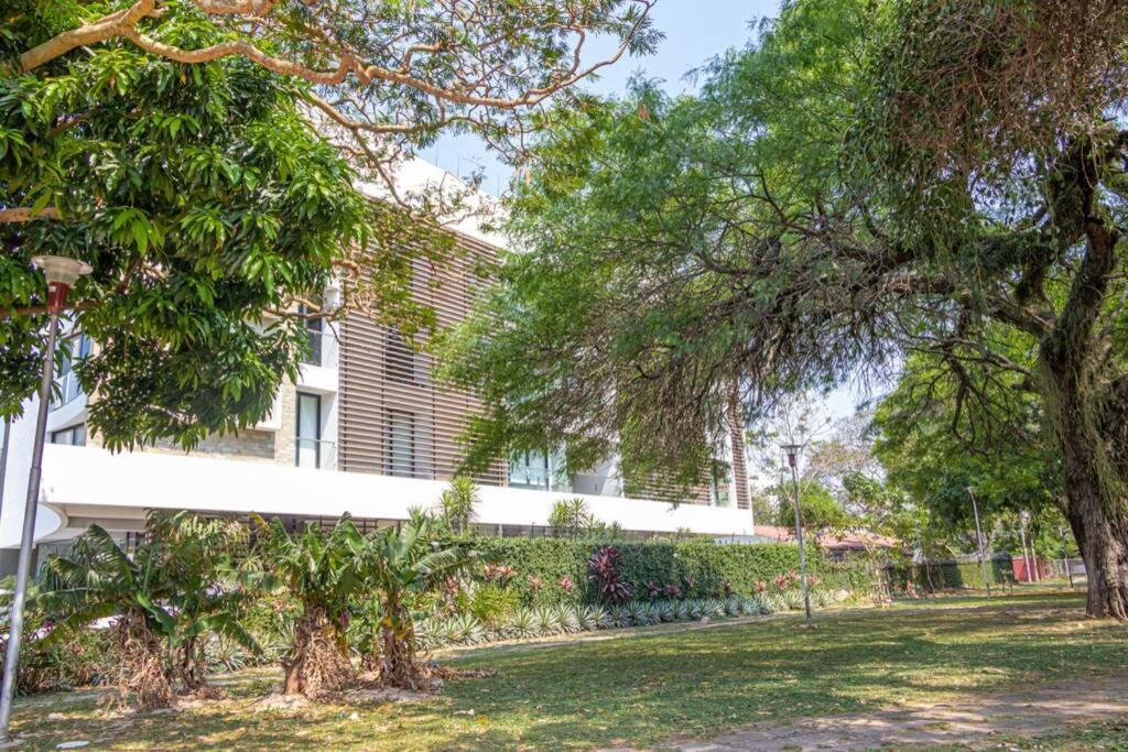 Luxurious Stay At Modern Apartment Santa Cruz de La Sierra Exterior photo